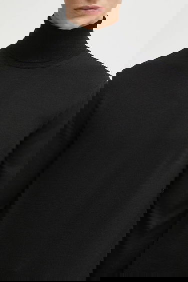 Džemper Maison Margiela MM6 Maison Margiela Wool Turtleneck Sweater Crna | SH0HA0006.M13133.900, 3