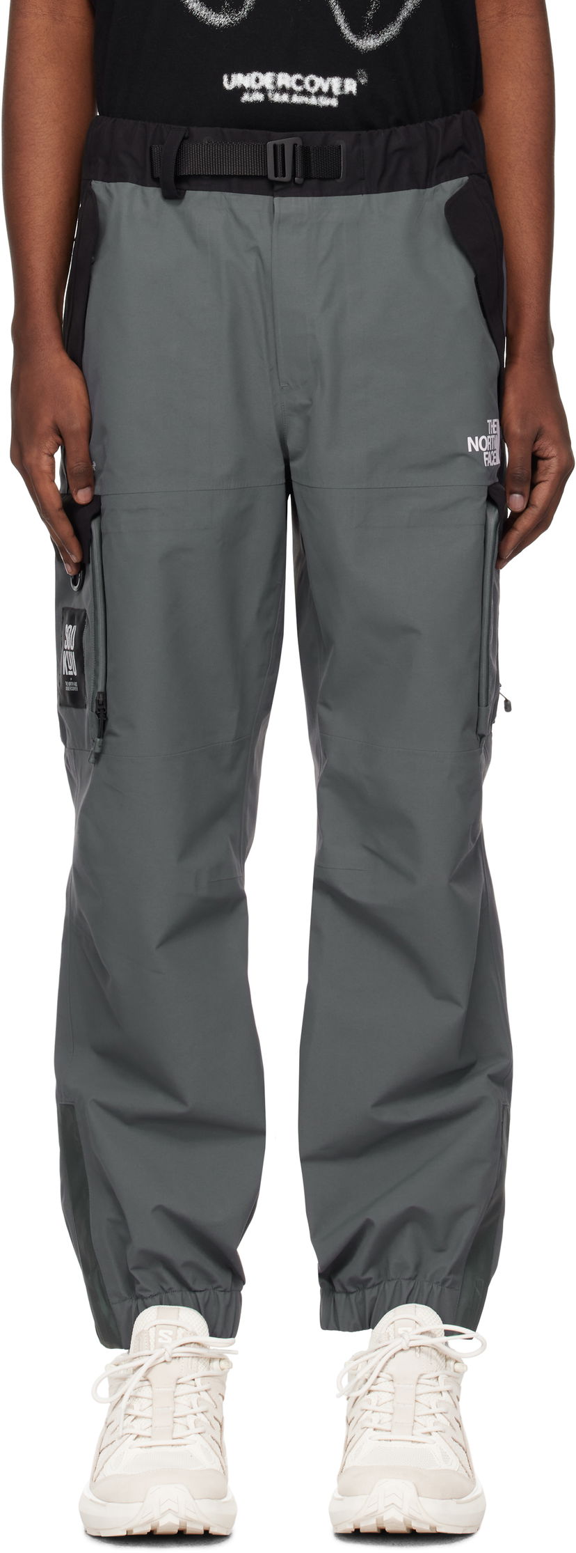 Cargo hlače UNDERCOVER SOUKUU Hike Utility Shell Trousers Siva | NF0A89ZA