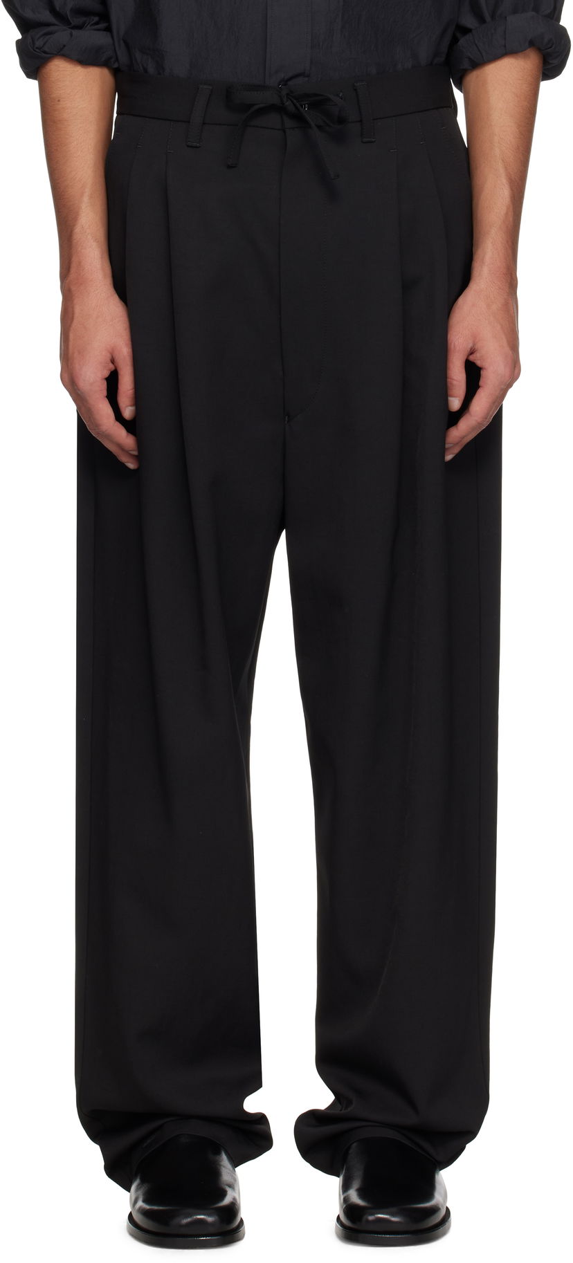 Hlače LEMAIRE Lemaire Drawstring Pleated Trousers Crna | PA1168 LF1362