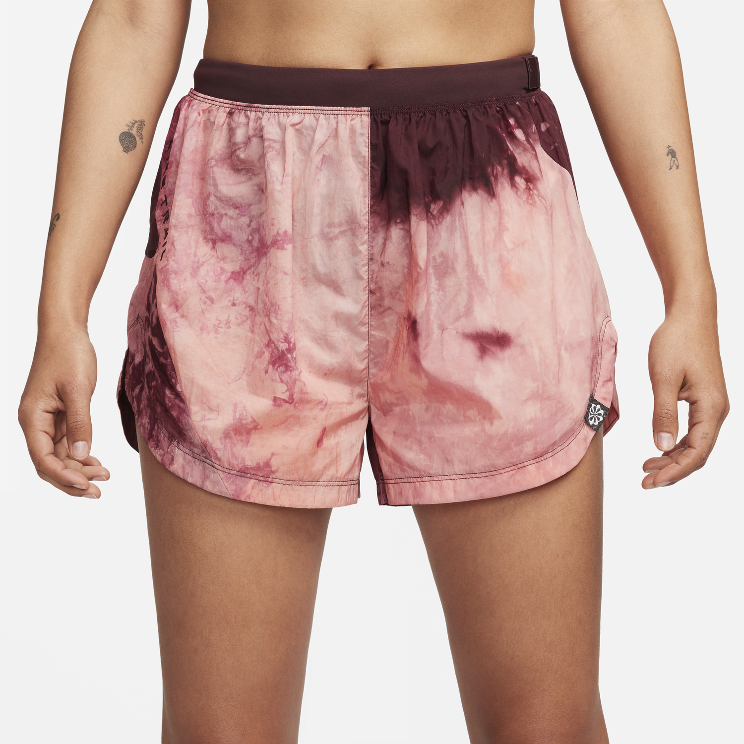 Kratke hlače Nike Dri-FIT Repel Women's Mid-Rise 3" Brief-Lined Trail Running Shorts with Pockets Crvena | DX1021-850, 1
