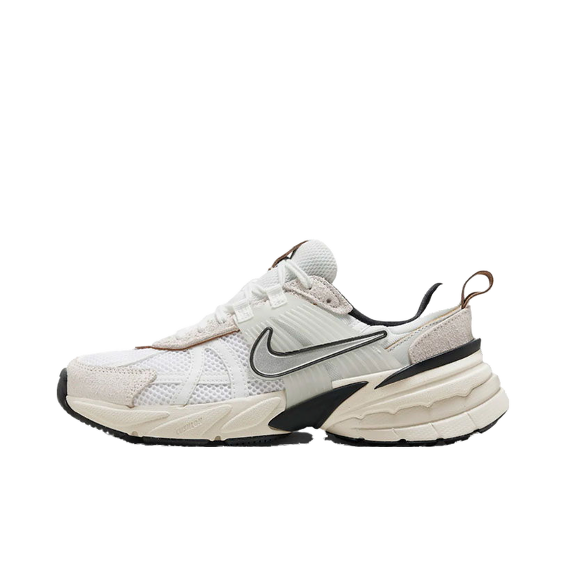 Tenisice i cipele Nike V2K Run Summit White Light Orewood Brown (Women's) Bež | FN6703-100