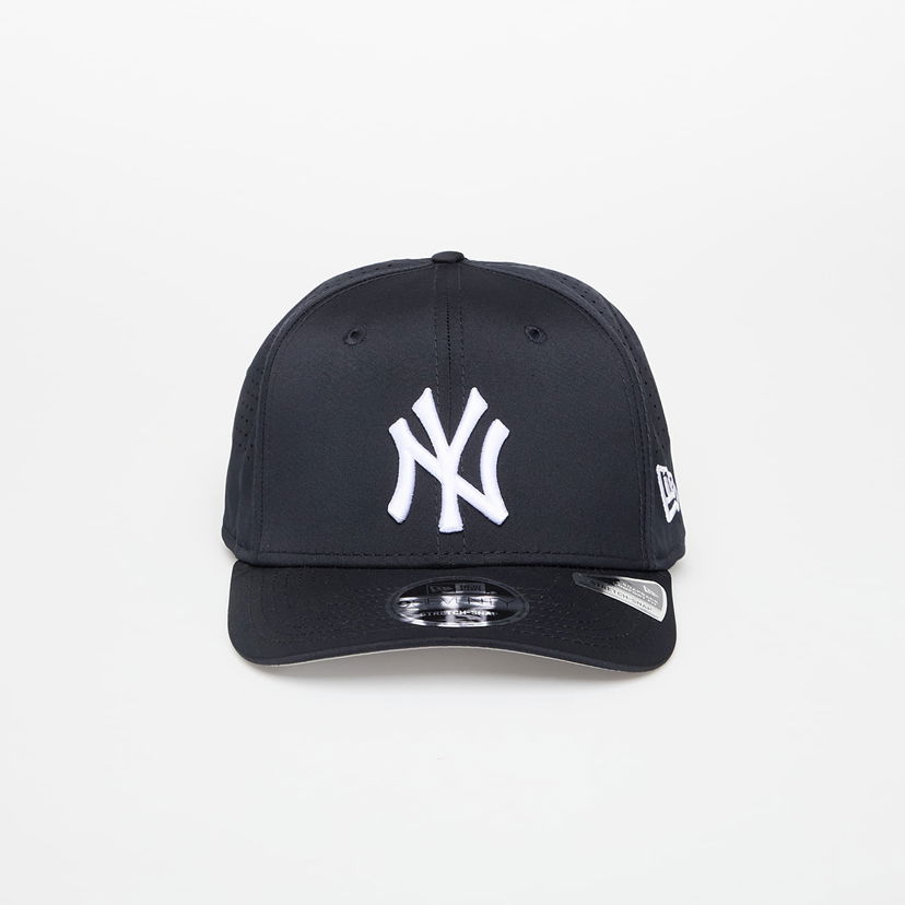 Kapa New Era New York Yankees 9SEVENTY Stretch Snap Perform Cap Crna | 60538219