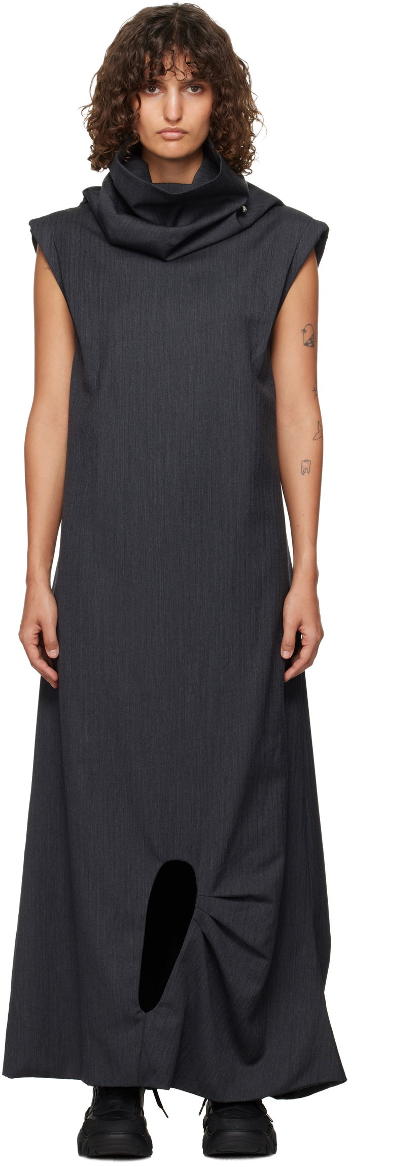 Haljina ADER ERROR Maxi Dress With Cutout Siva | BN01FWDR0101GR