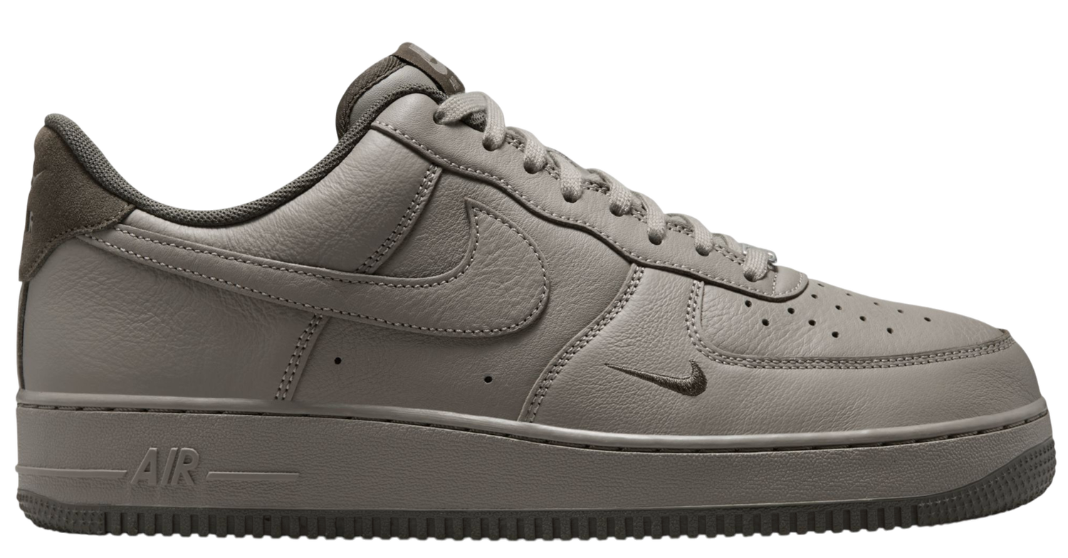 Tenisice i cipele Nike Air Force 1 '07 LV8 Siva | hm9483-300, 1