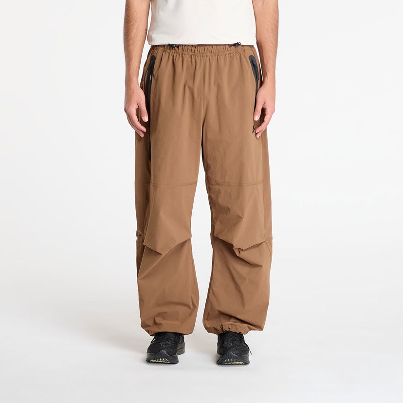 Hlače Nike Tech Woven Oversized Pants Smeđa | HM7158-235