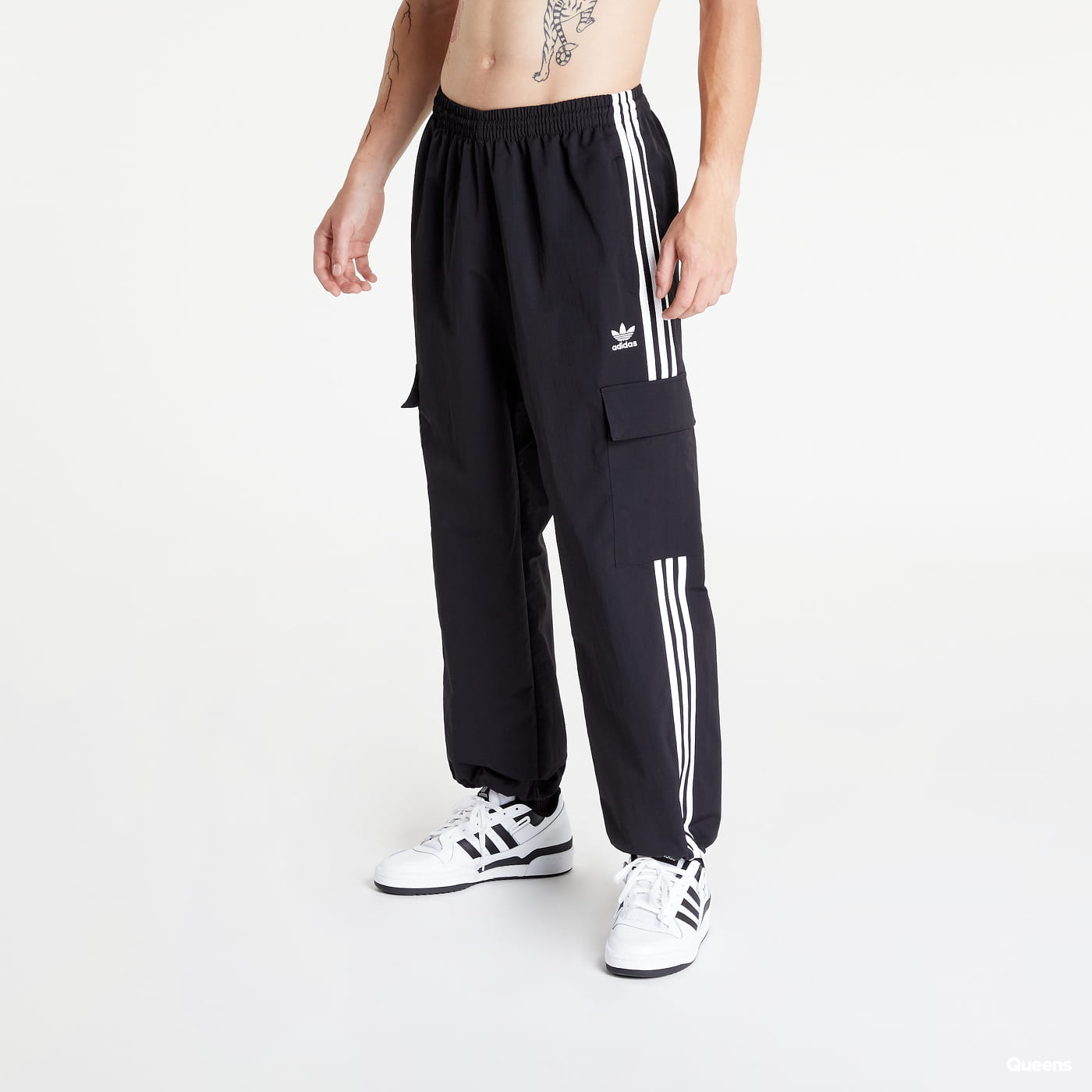Trenirka adidas Performance Adicolor 3-Stripes Cargo Tracksuit Crna | HN6734, 0
