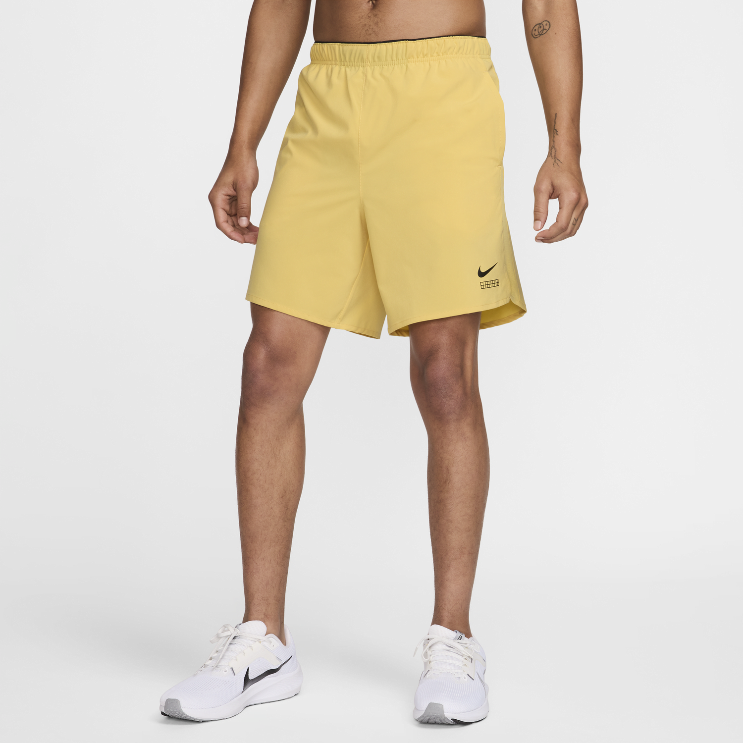 Kratke hlače Nike 18cm Challenger Shorts Žuta | HQ1986-700, 1