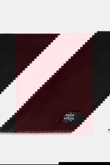 Šal MAISON KITSUNÉ Wool Fringe Scarf with Logo Patch Tamnocrvena | PW06200WB0028, 1