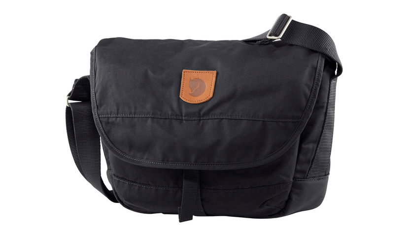 Torba za rame FJÄLLRÄVEN Fjällräven Kånken Greenland Shoulder Bag Small Crna | F23155-550