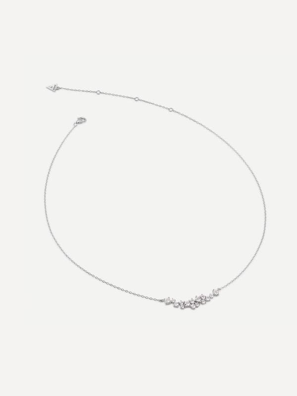 Ogrlica GUESS Silver-Tone Necklace With Crystal Accents Metalik | JSBN04465JW