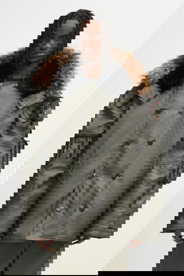 Parka Martine Rose Martine Rose Double-Breasted Faux Fur Trim Bumbag Parka Zelena | 747WO16003, 0