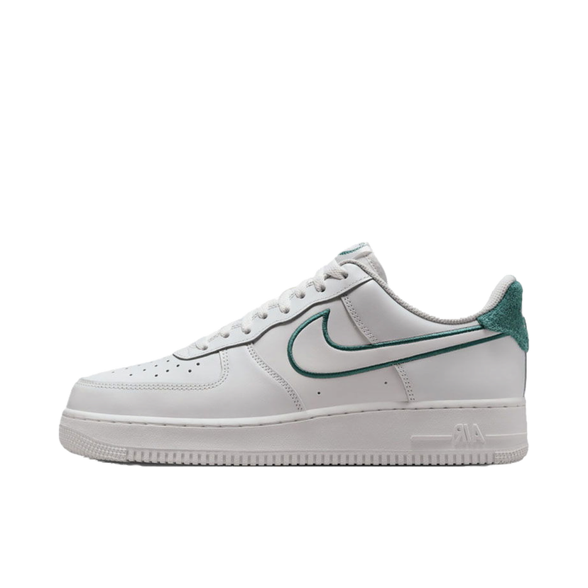 Tenisice i cipele Nike Air Force 1 Low Resort and Sport Bijela | FN8349-100