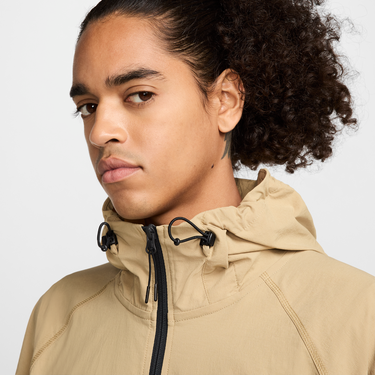 Vjetrovka Nike Nike Tech Woven Jacket Bež | HM7151-297, 2