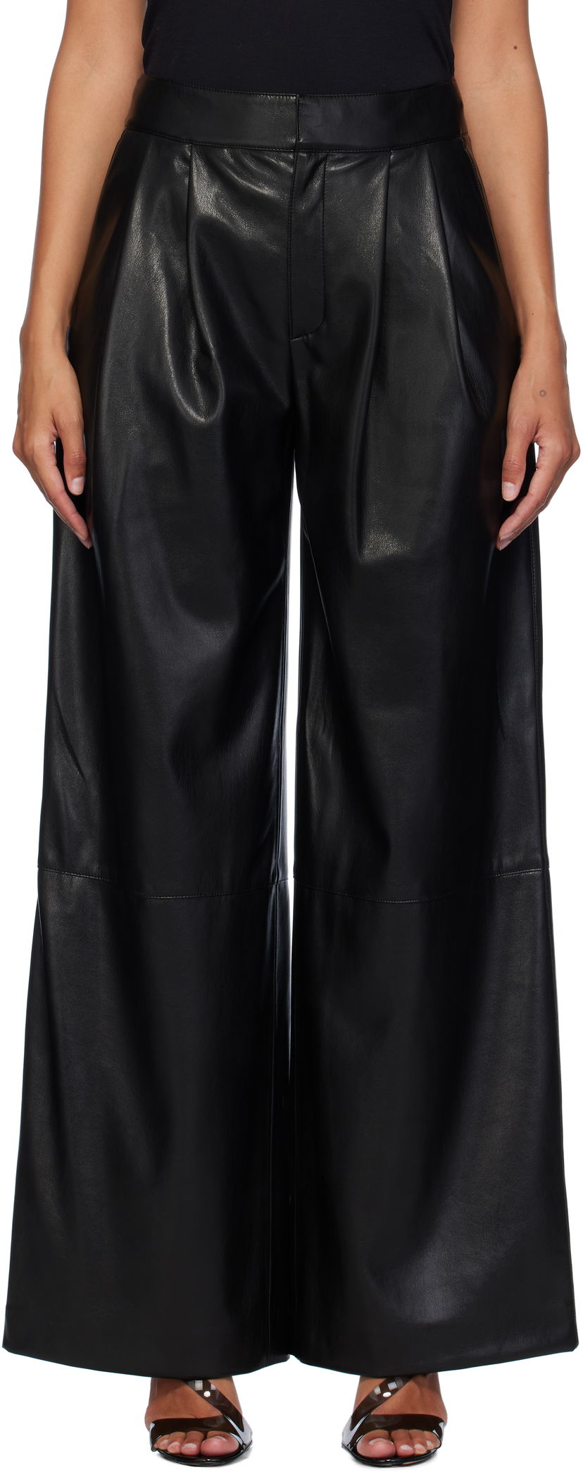 Hlače BOSS Pleat-Front Relaxed-Fit Faux-Leather Trousers Crna | 50518463