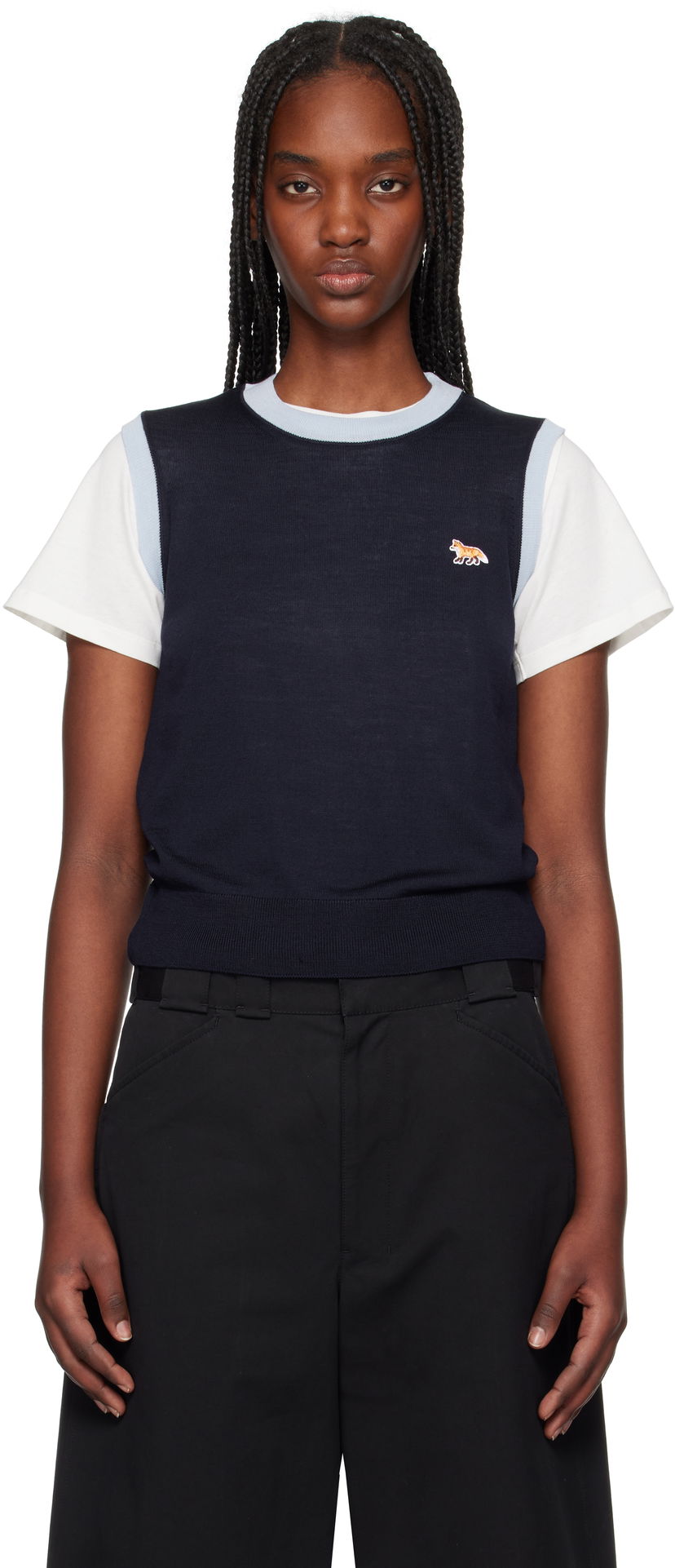 Džemper MAISON KITSUNÉ Maison Kitsuné Bi-Color Knitted Tank Top with Baby Fox Patch Tamnoplava | OW00603KT1136