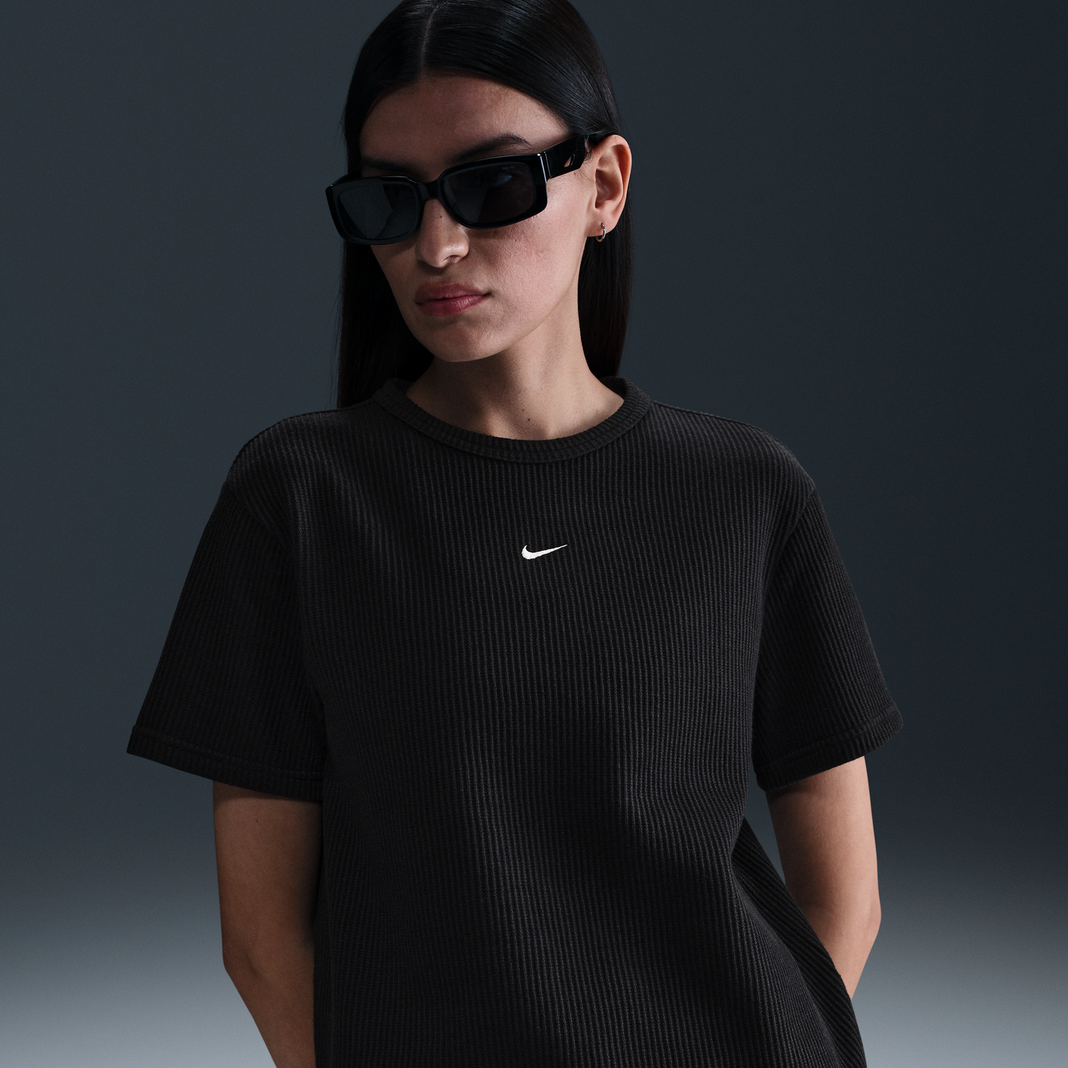 Majica kratkih rukava Nike Sportswear Chill Waffle Relaxed Fit Short-Sleeve T-Shirt Crna | HJ3838-011, 0