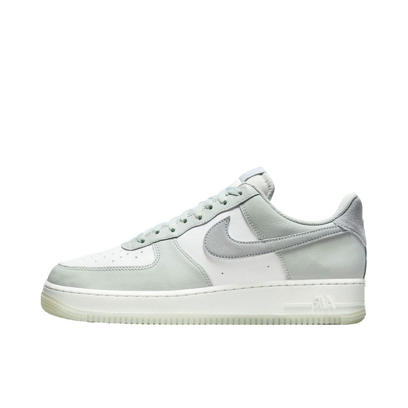 Tenisice i cipele Nike Air Force 1 '07 Light Silver Pumice Metalik | FJ4170-003