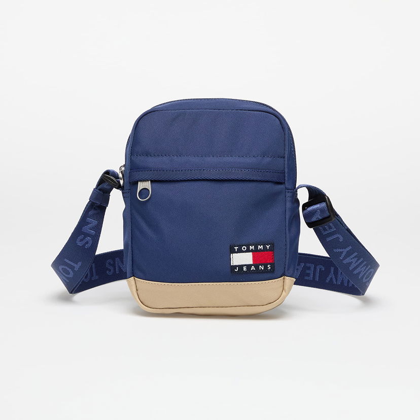 Torba za rame Tommy Hilfiger Tommy Jeans Essential Daily Square Bag Plava | AM0AM13265 C67