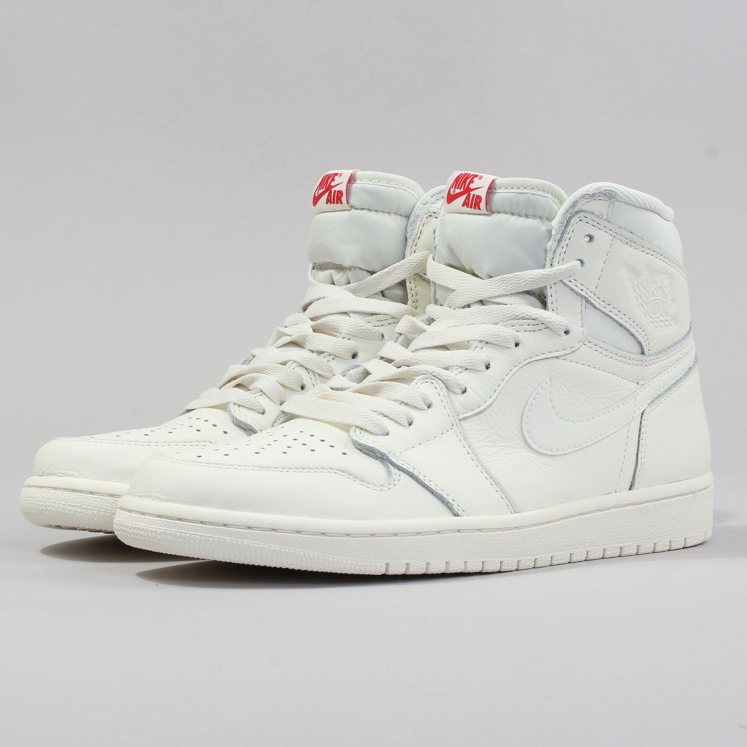 Tenisice i cipele Jordan Air Jordan 1 Retro High OG "Sail" Bež | 555088-114, 1