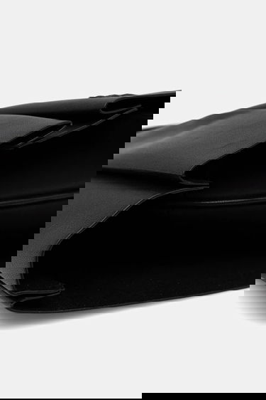 Torba za rame Lacoste Lacoste Pleated Leather Shoulder Bag Crna | NU5015DP, 5