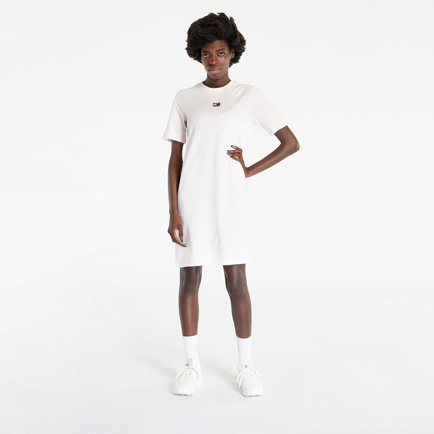 Haljina Tommy Hilfiger Xs Badge T-Shirt Dress Bijela | DW0DW15758 TJ9, 1