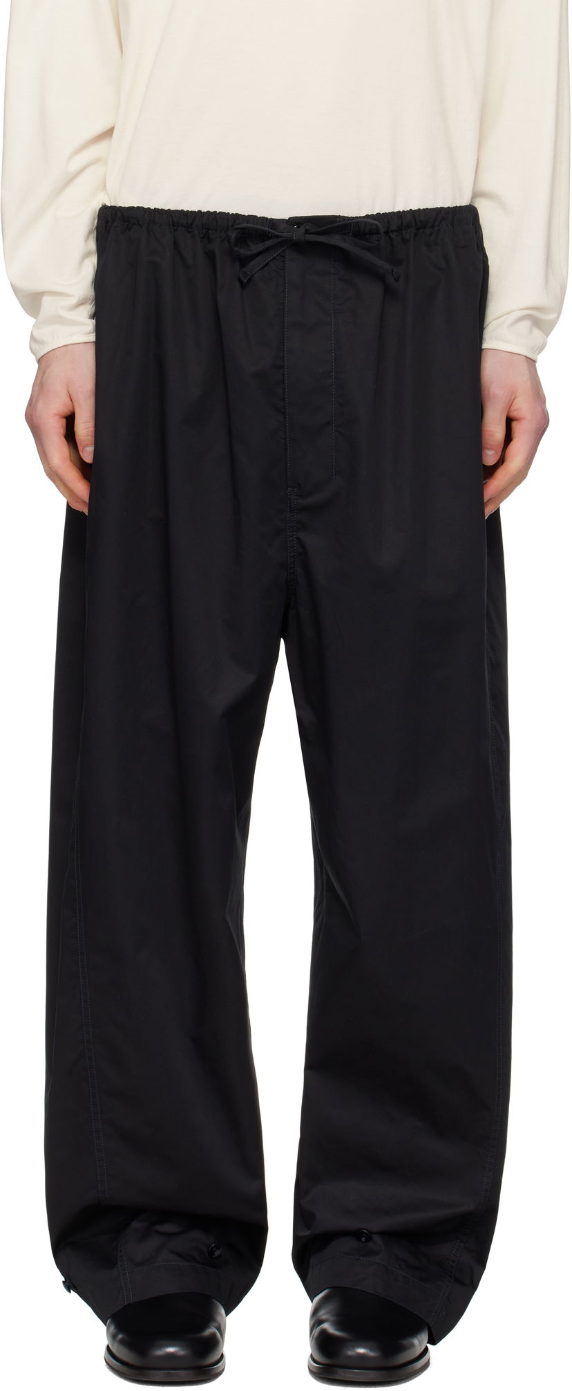 Trenirka LEMAIRE Lemaire Twisted Over Trousers Crna | PA1192 LF1207