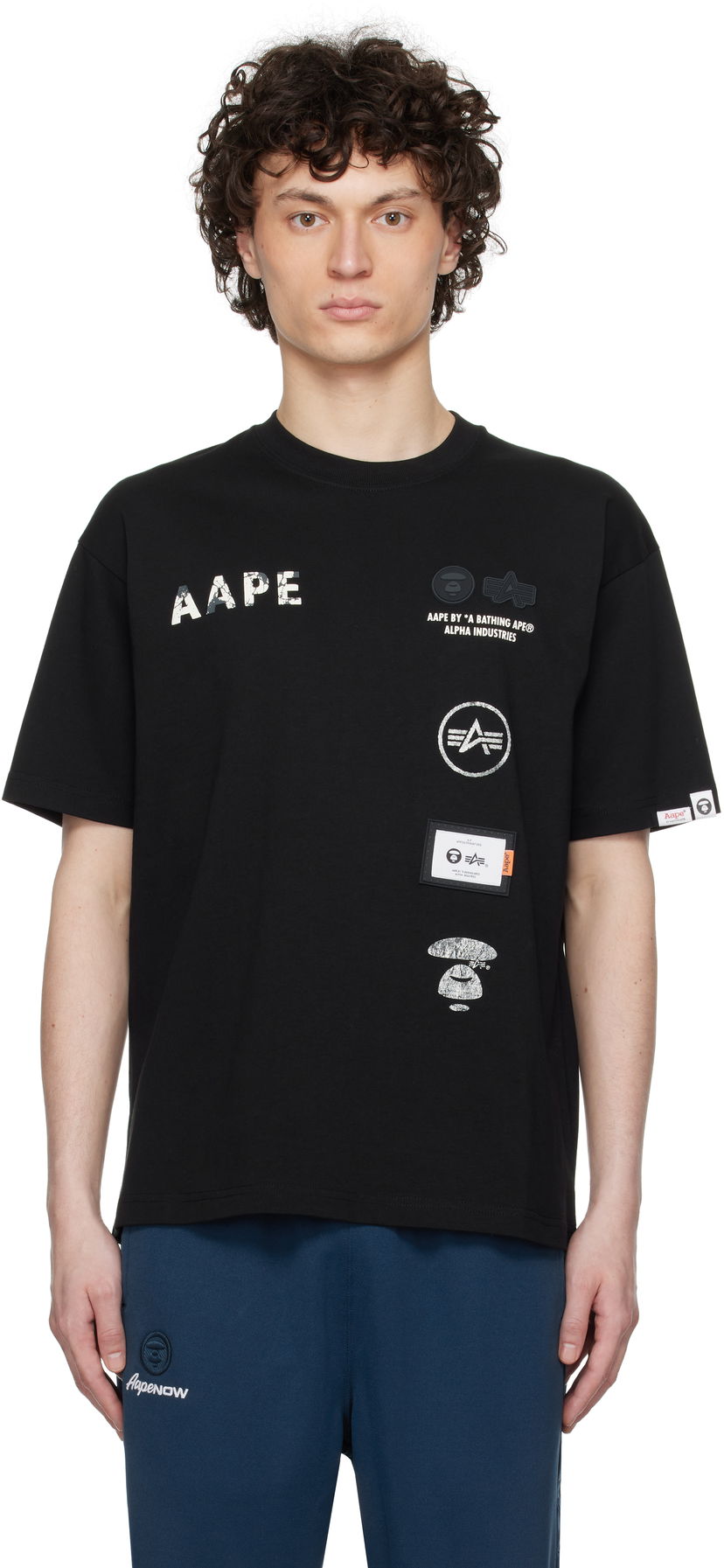 Majica kratkih rukava AAPE by A Bathing Ape AAPE by A Bathing Ape Alpha Industries 'Universe' T-Shirt Crna | AAPTEM9712XXNBKX