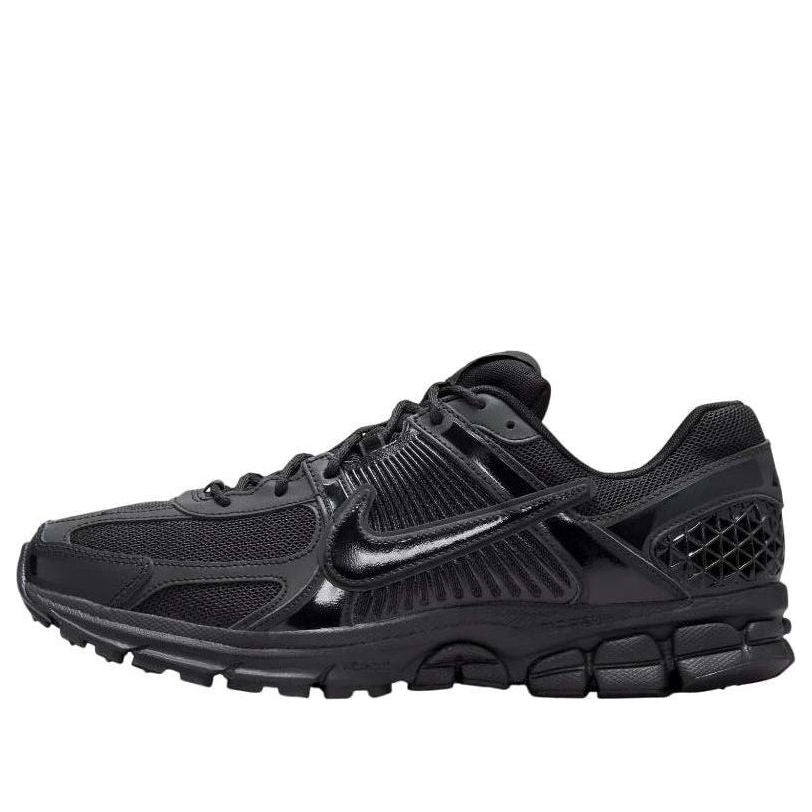 Tenisice i cipele Nike Air Zoom Vomero 5 Dover Street Market Crna | FZ3313-001