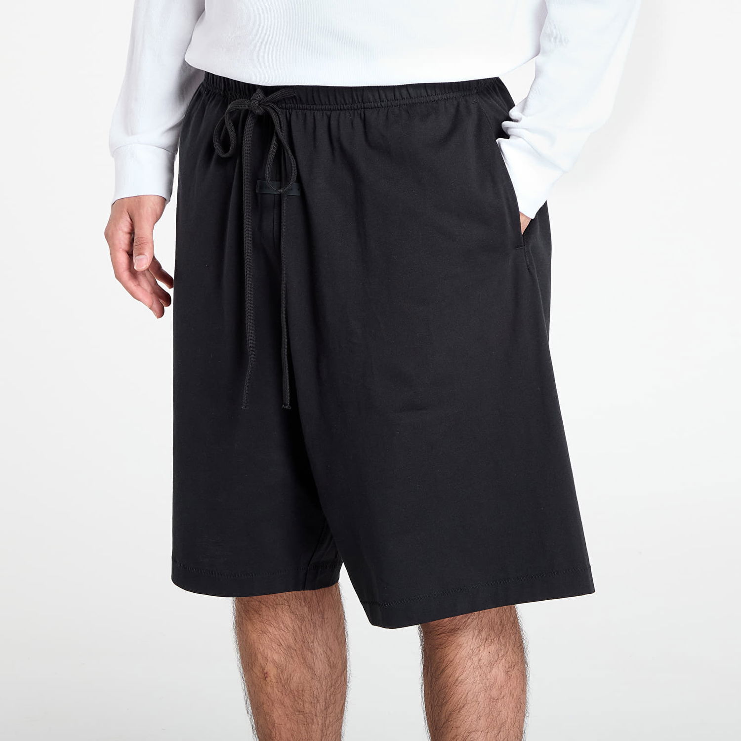 Kratke hlače Fear of God Fear of God Essentials Relaxed Shorts Crna | 160SP254610F-861, 1