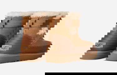 Tenisice i cipele UGG Classic RetroChic Strap Boots Smeđa | 1174575-CHE, 3