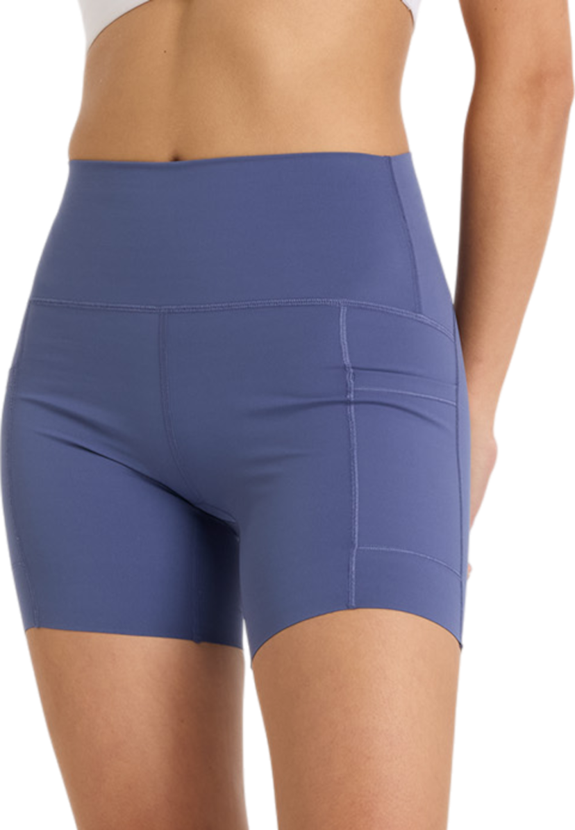 Kratke hlače New Balance Sleek Pocket High Rise Short 6" Plava | ws51271-dre