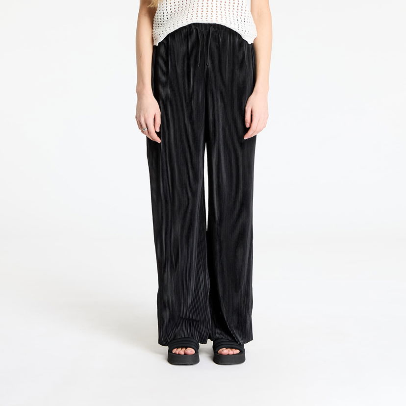 Hlače Urban Classics Urban Classics Plisse Pants Crna | TB5019-00007