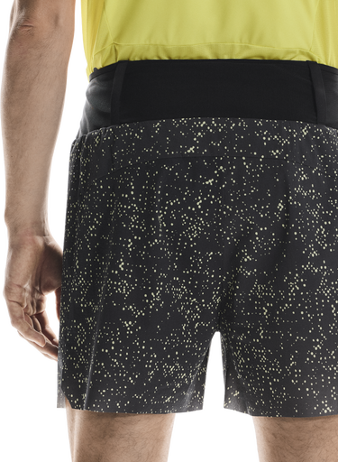 Kratke hlače On Running On Running Ultra Shorts Crna | 1mf30142957, 2