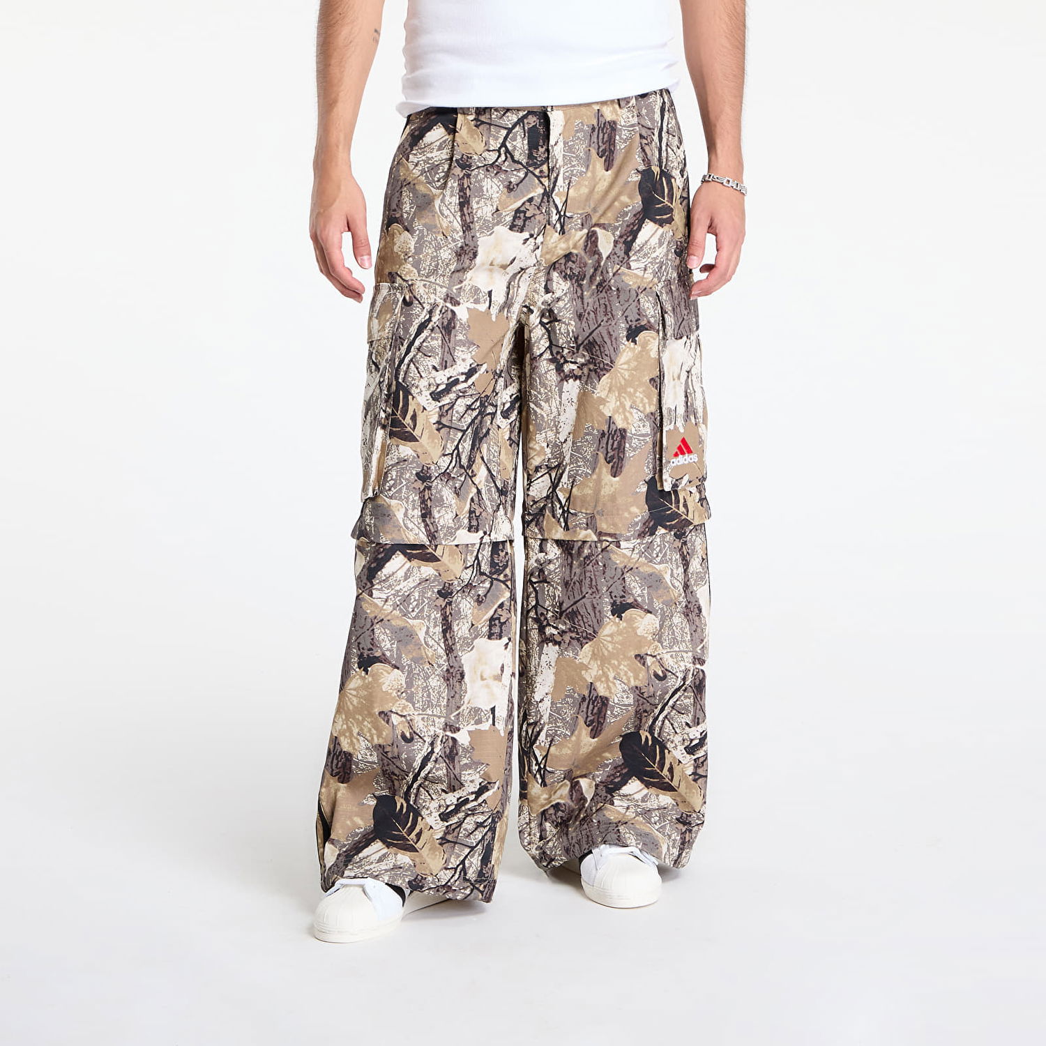 Cargo hlače adidas Originals adidas Originals Camo Cargo Zip-Off Pants Bež | KD6256, 0
