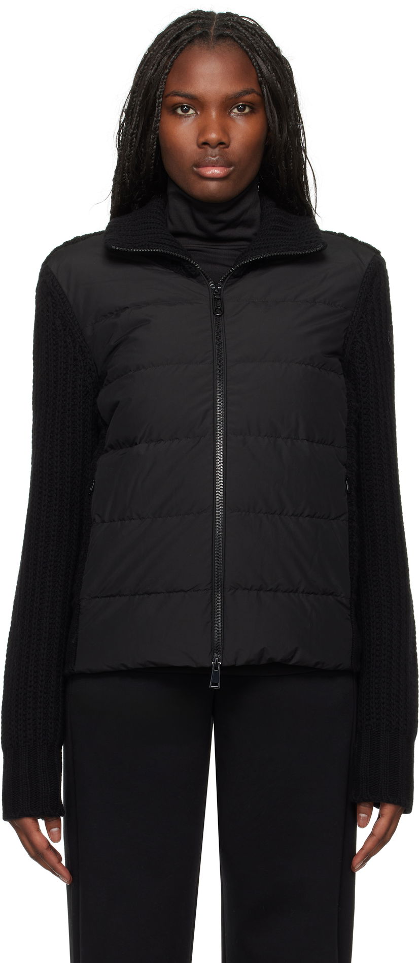 Pernata jakna Moncler Paneled Down Jacket Crna | J20939B00043M4281