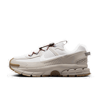 Zoom Vomero Roam "College Grey & White Gum"