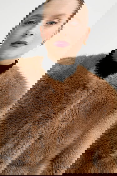 Kaputi STAND STUDIO Halle Faux Fur Coat Smeđa | 62267.9416, 4