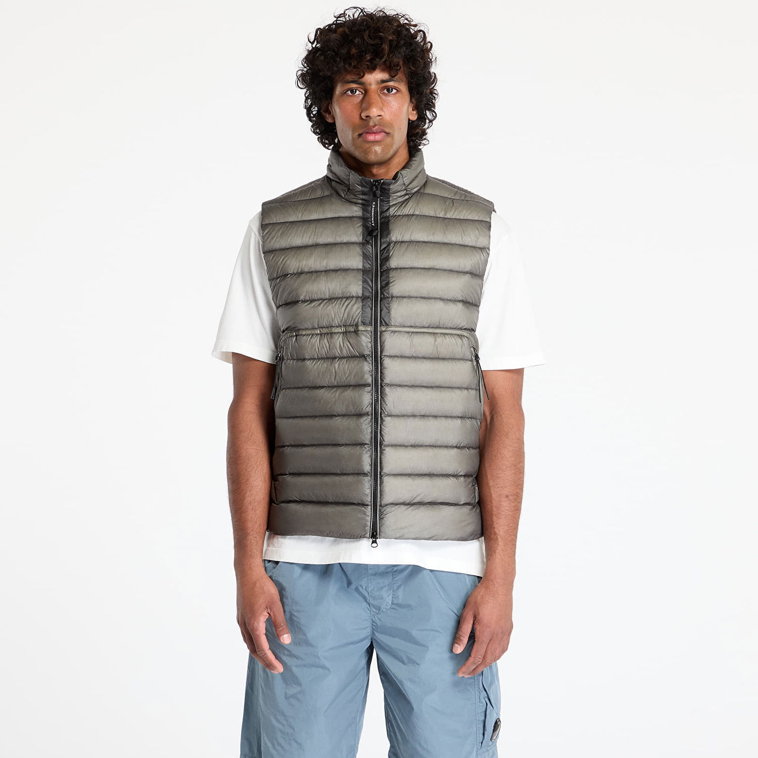 Prsluk C.P. Company C.P. Company DD Shell Lens Down Vest Siva | 18CMVE201A006099A-935, 0